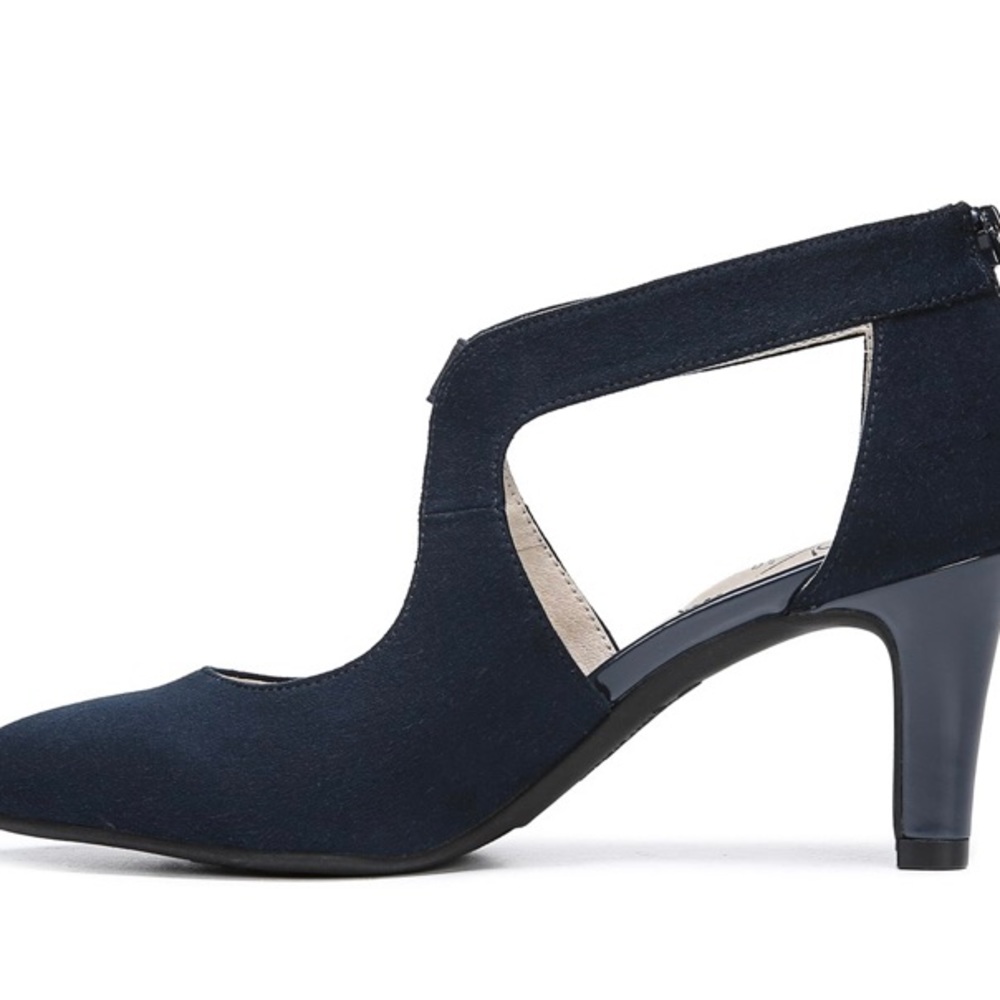 Women's Giovanna Pump Navy Heel - Picture 3 of 11